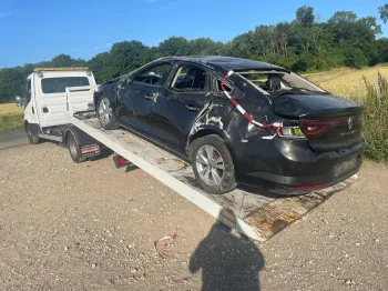 Besoin d'un épaviste pour enlever votre épave vers un centre VHU agrée ?